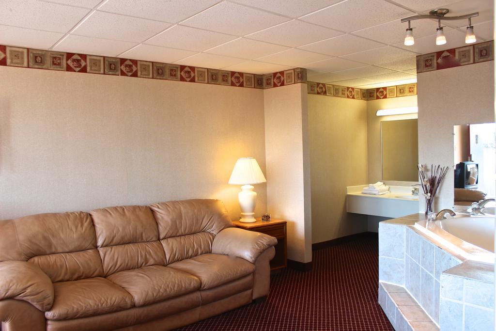 Regency Inn Richmond Dumbarton Room photo